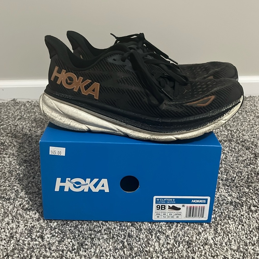 Hoka Clifton 9